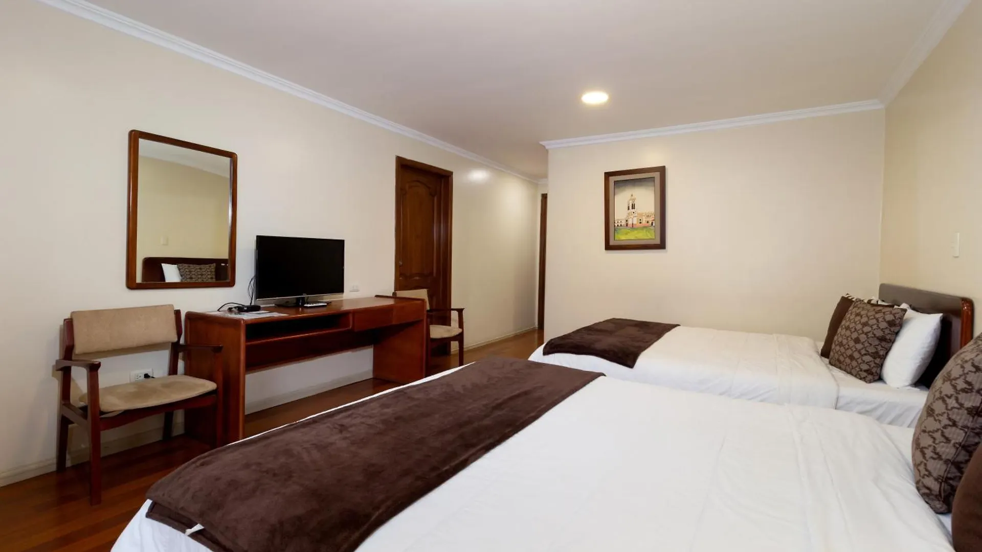 Hotel Nass Pinar Del Lago Cuenca 4*,  Ecuador